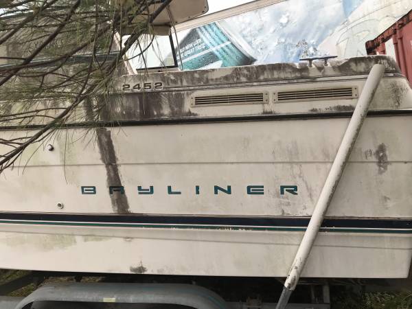 25 Bayliner Side