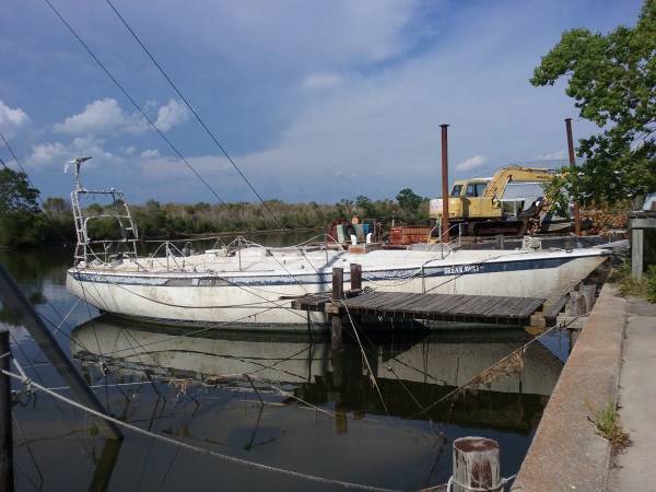 39 Ericson Yachts 