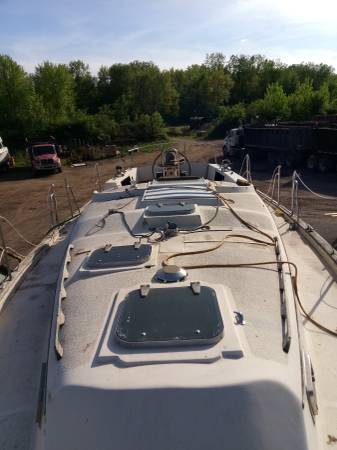 37 Irwin deck forward