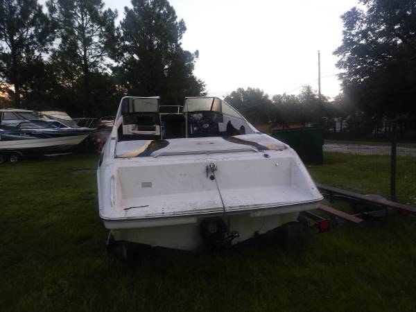23 donzi stern view