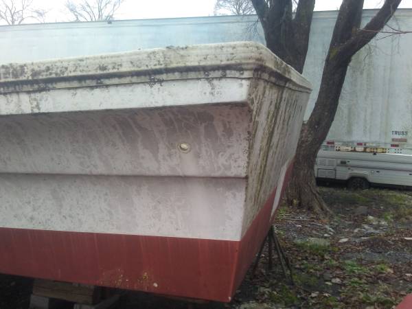 32 hull rear