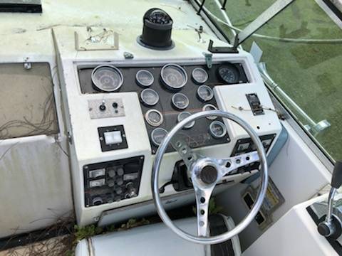 28' celebrity cruiser dial dash