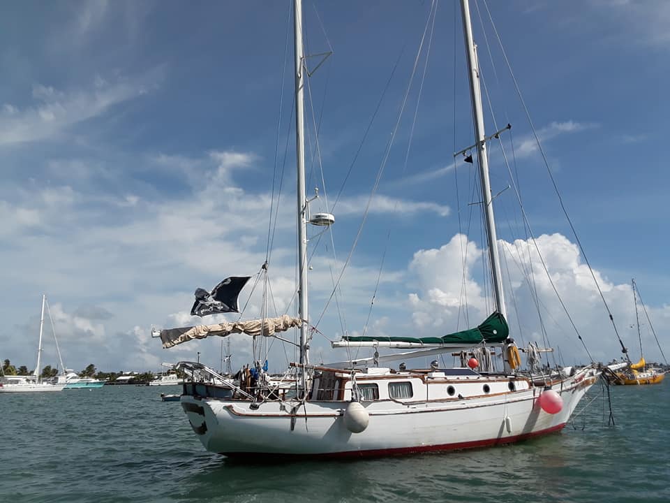 41 island trader stern view