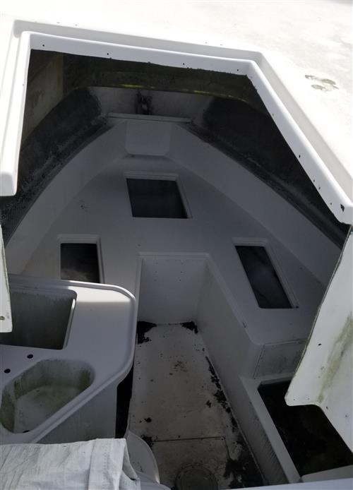 1991 25’ Grady White Hull cabin