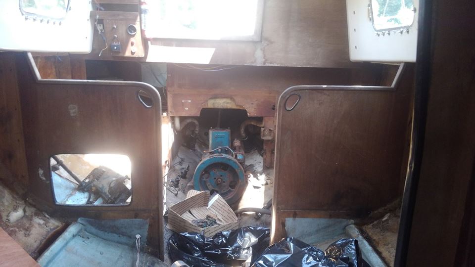 1972 Nantucket Clipper Sailboat engine compartment