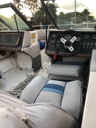 Chaparral 187 XL interior