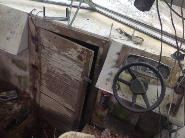 old boat dash