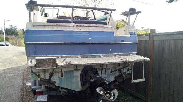 2455 Bayliner Stern 