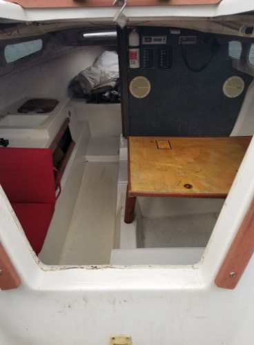 Macgregor Venture 25. Built in 1977 Cabin