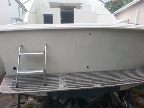 1973 28' Pacemaker rail and step