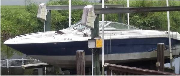 22 ft SeaRay needs help