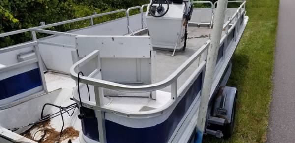 1992 deck boat overview