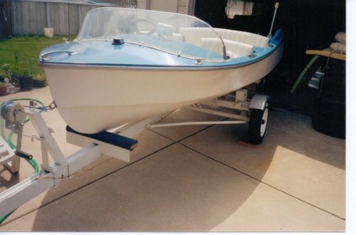1959 Frontier bow view