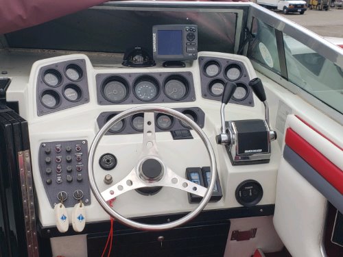 26 FourWinns nav and steering