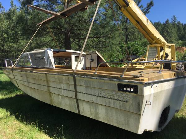 MFG Trihull Port side