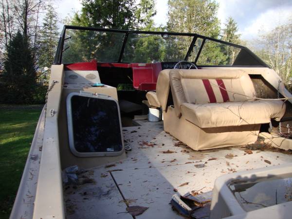 85 BeechCraft 27 foot cockpit