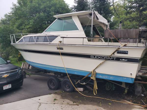 Slickcraft 285 SC Port Stern