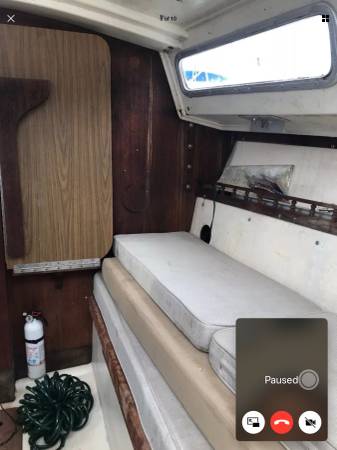 28ft Catalina Sailboat interior setee