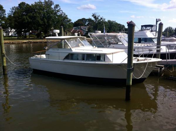 1966 Chris Craft 31' Commander starbird view