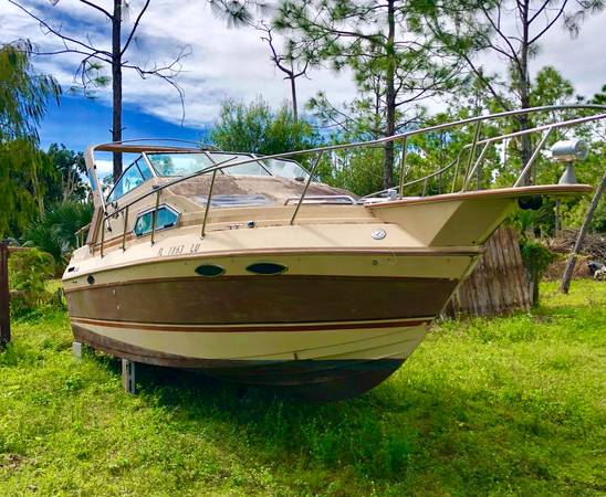 25 foot cabin cruiser