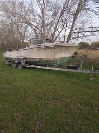 big hull boat 