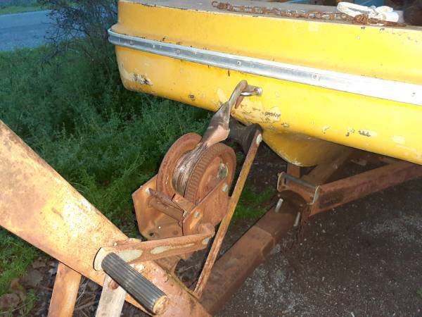 Trailer winch assembly