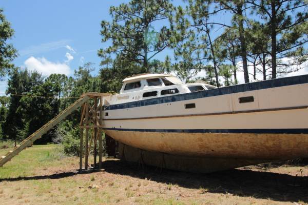 '81 Cheoy Lee Pilothouse MS sailboat