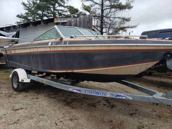 1984 Chris Craft Scorpion 186  Starbird bow view