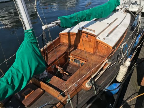 39 Bruner teak and masts