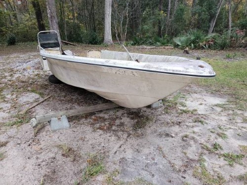 17' boat hull bow Starbird