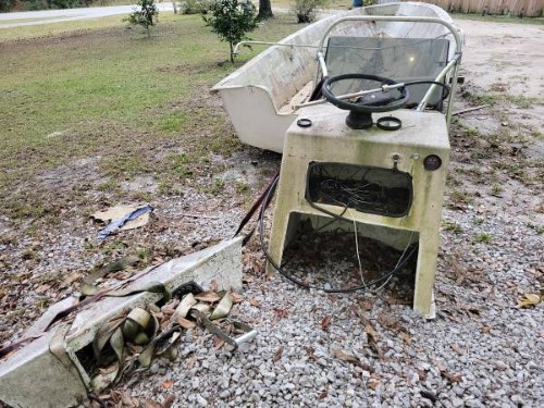 17' boat hull and center console stern view